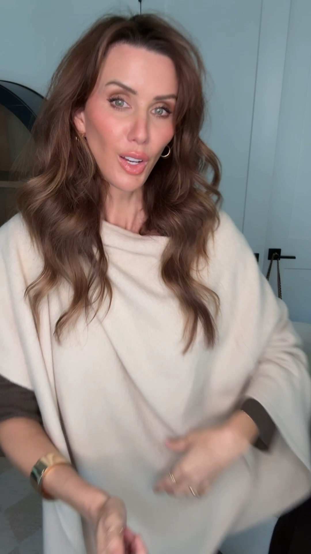 the cape every women needs for winter 

#LTKOver40 #LTKootd #LTKSeasonal