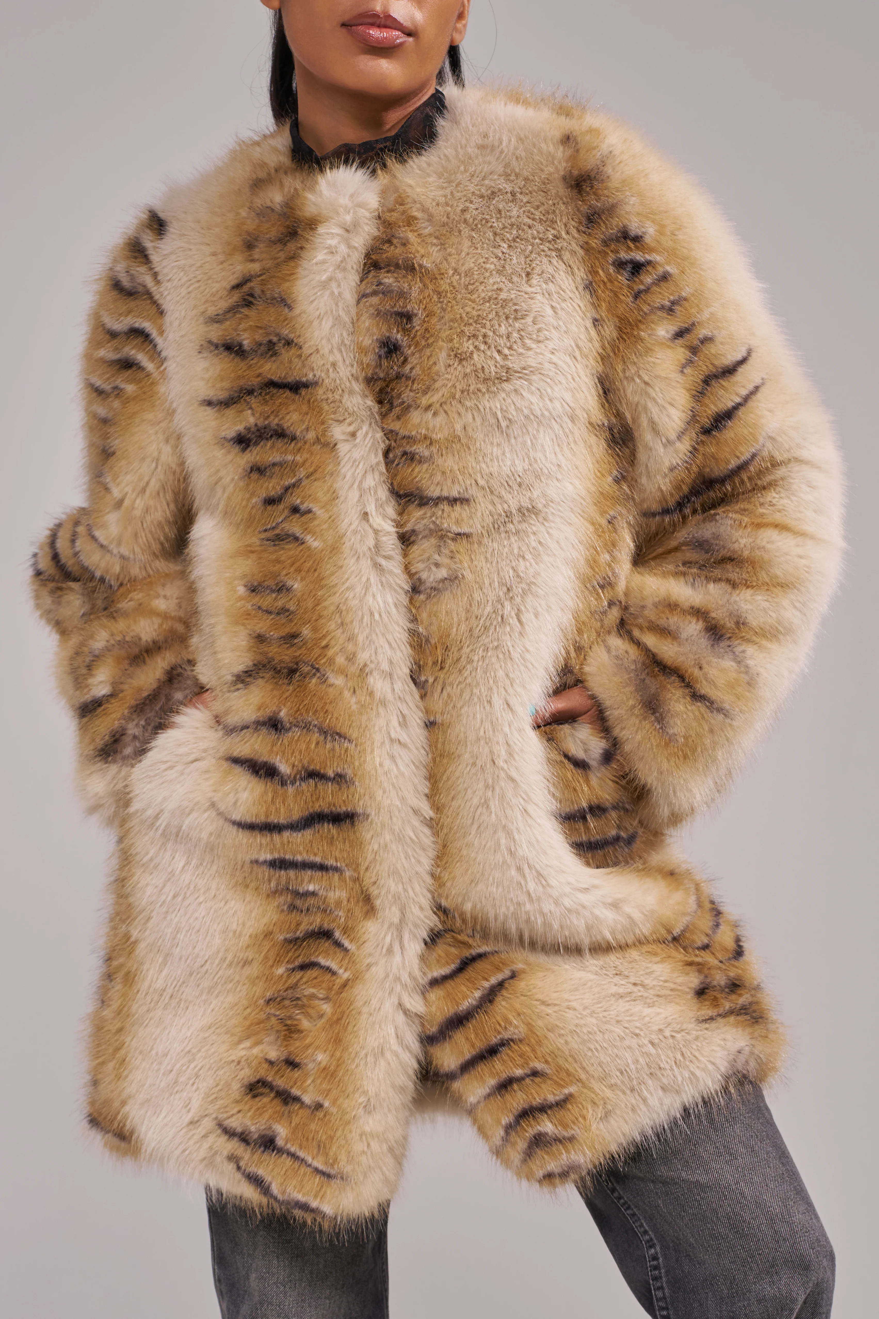 ELLE-CREAMMULTI FAUX FUR COAT | Azalea Wang