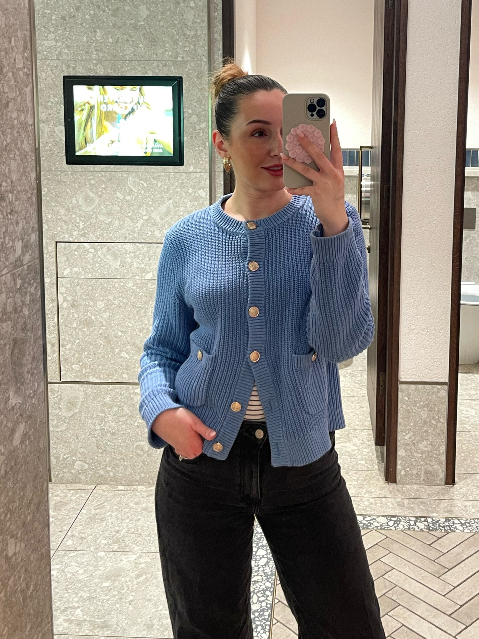 H&M do the best knits 🩵✨

#LTKeurope #LTKuk #LTKwinter