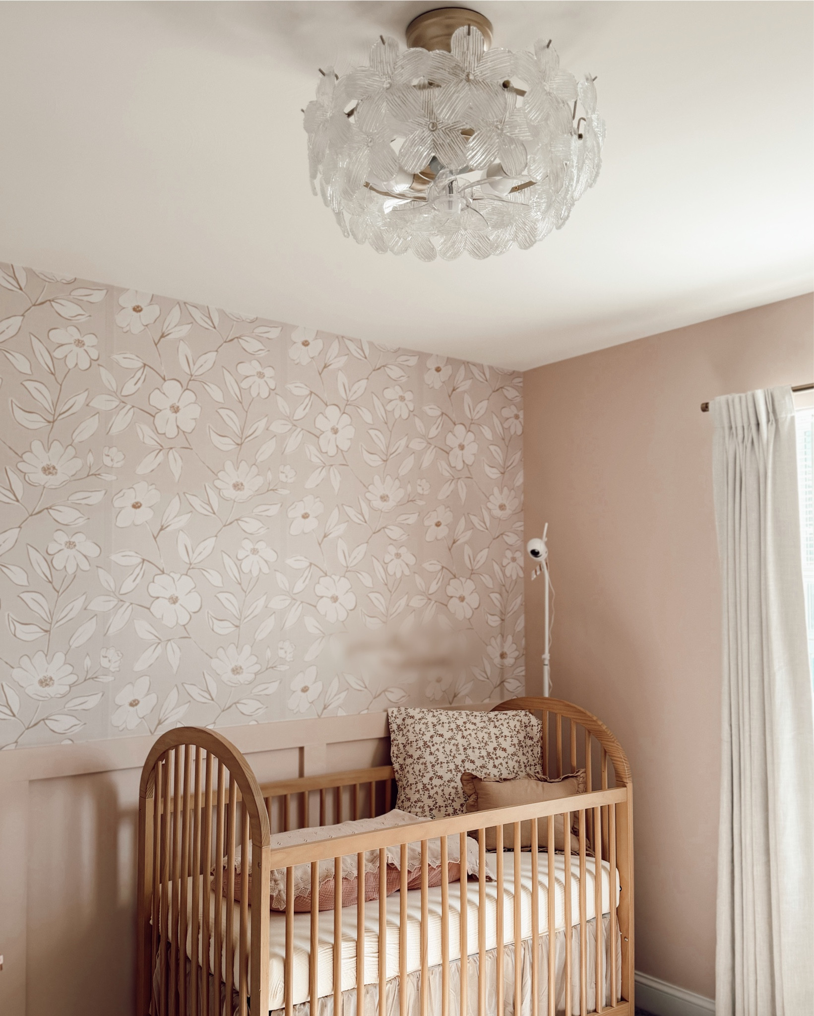 baby girl nursery 💓



#LTKbaby #LTKkids #LTKfamily