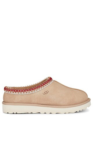 Tasman Slipper in Sand | Revolve Clothing (Global)
