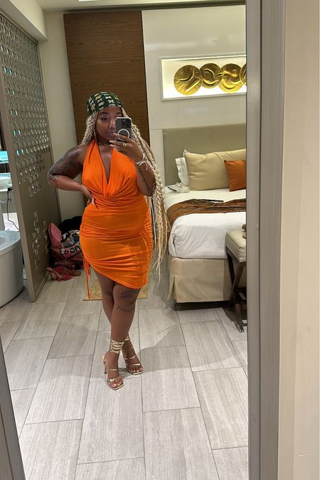 Black women in orange >

#LTKfindsunder100 #LTKmidsize