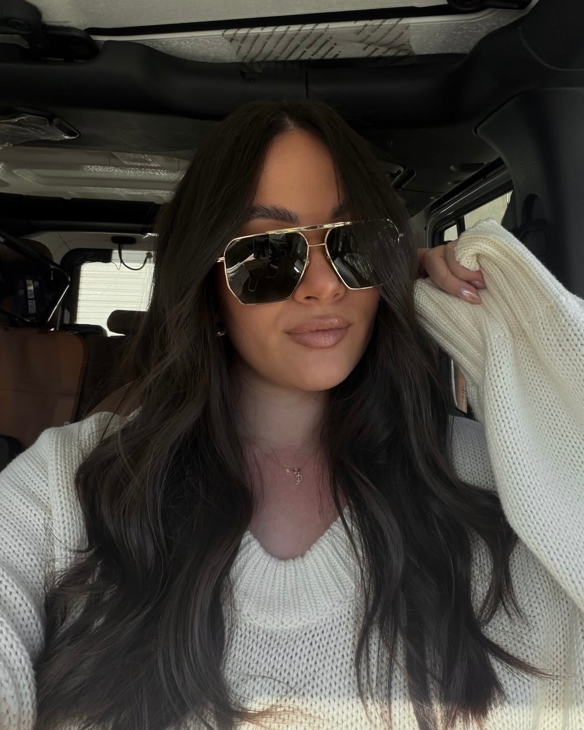 Comfy casual sweater outfit for spring - love these sunglasses! 

#LTKSeasonal #LTKootd