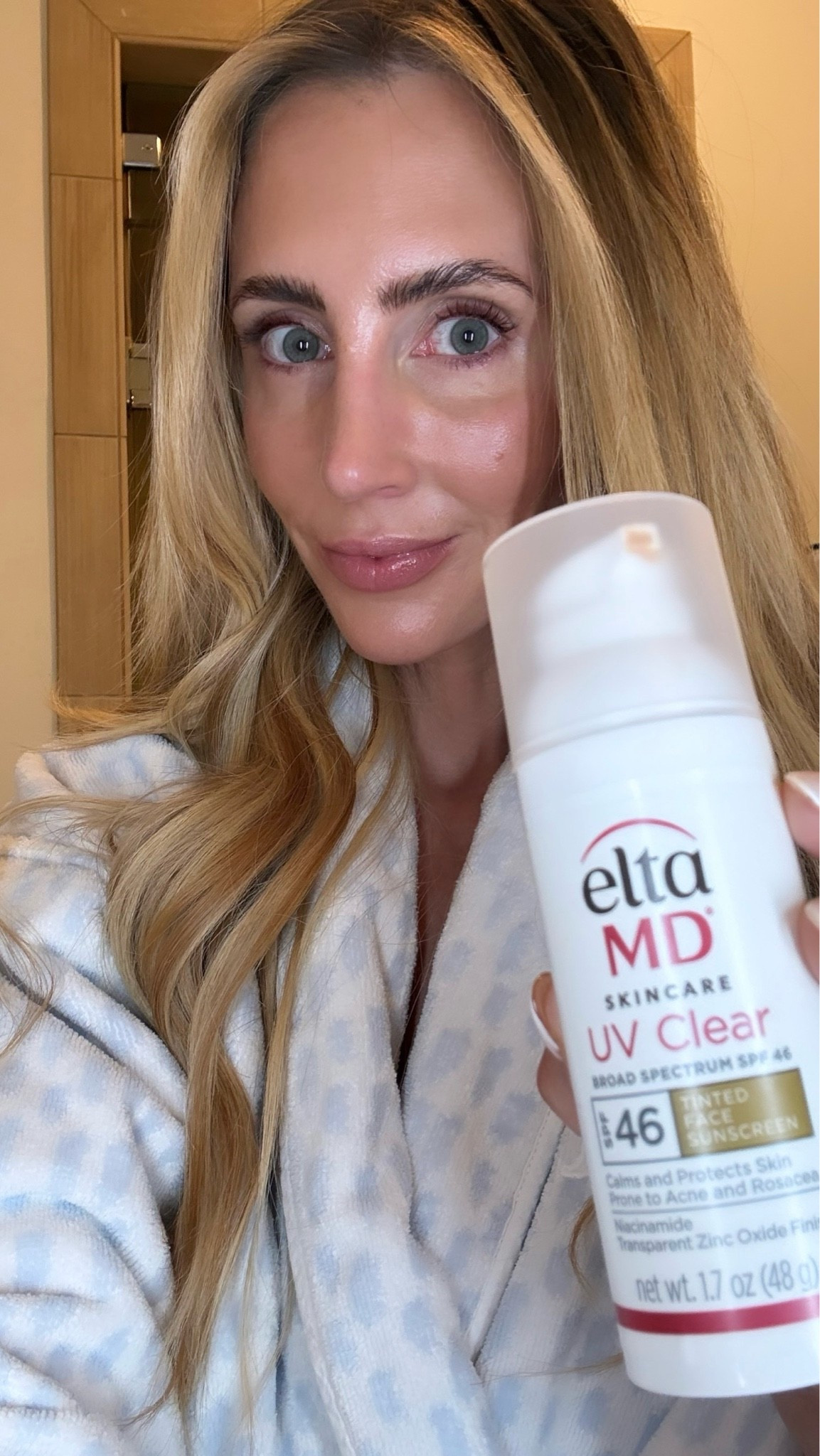 #Ad When it comes to skincare, SPF is non-negotiable. We've been loving EltaMD because it keeps our skin feeling hydrated, looking glowy, and protected all day long. #EltaMDPartner, #PaidLink @eltamdskincare
