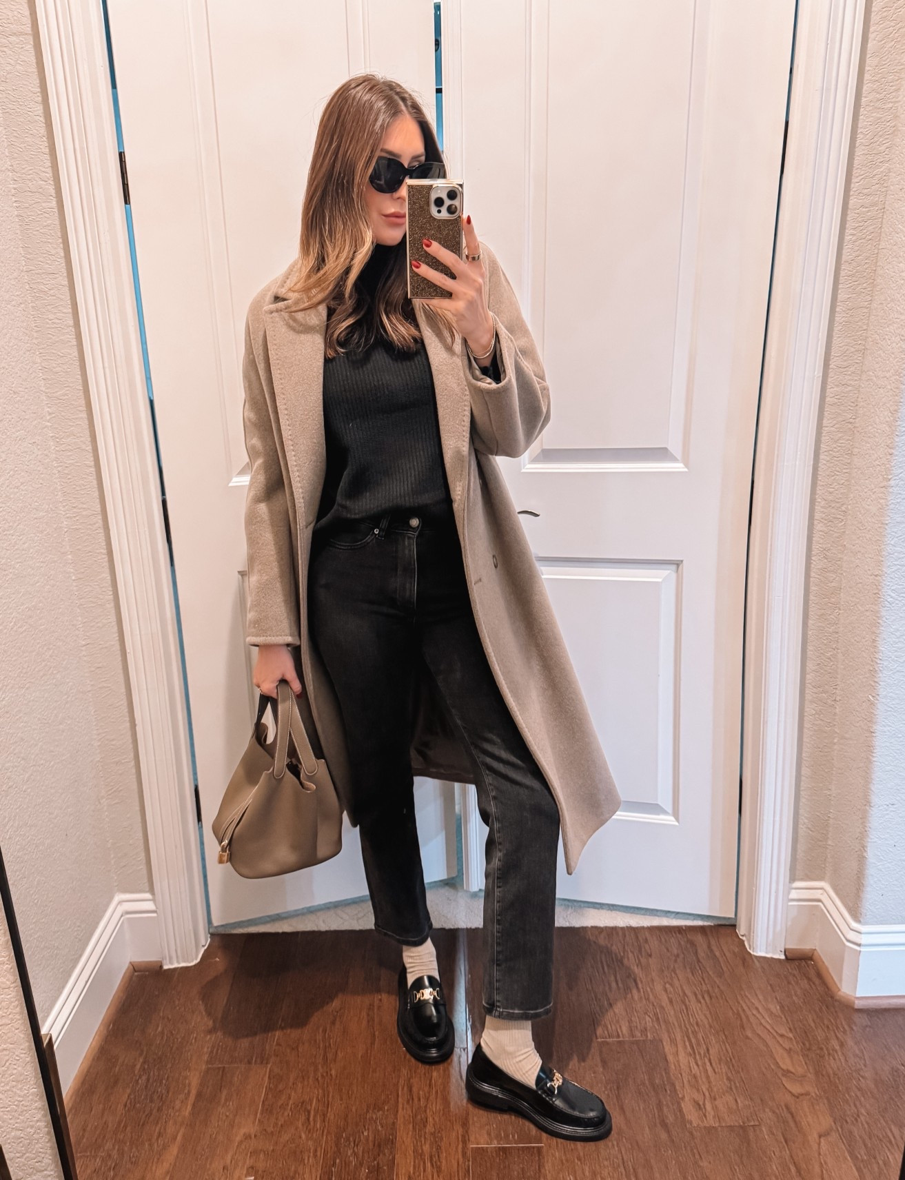 Small in coat and sweater, 26 in jeans 

#LTKootd