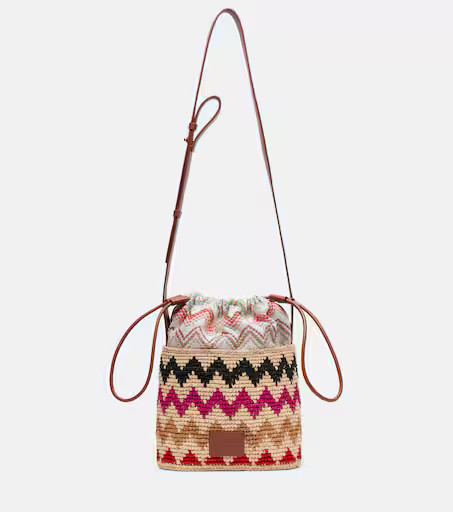 Zigzag Medium raffia bucket bag | Mytheresa (UK)
