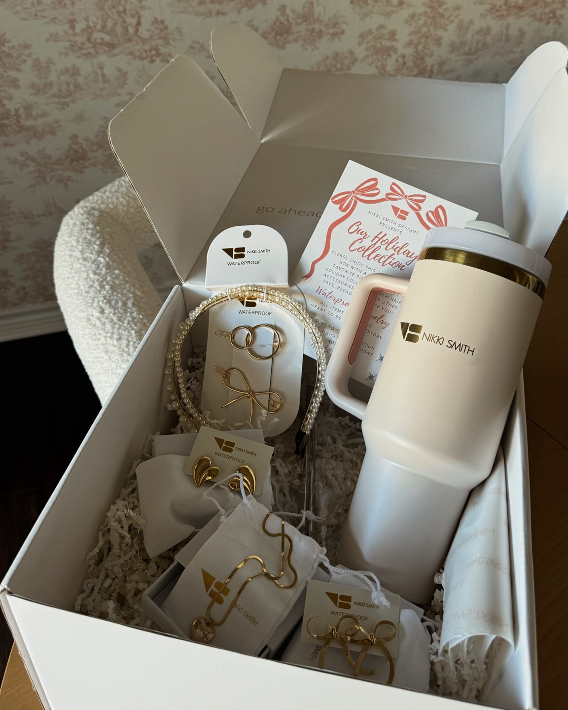 In love & obsessed with the gold waterproof jewelry from Nikki Smith! Their holiday collection is here so I’ve linked my top picks from the new collection. Everything is under $50 plus use code JOZY15 for 15% off! 

#goldjewelry #waterproofjewelry #goldearrings #holidayjewelry #giftsforher 

#LTKCyberWeek #LTKFindsUnder50 #LTKHoliday