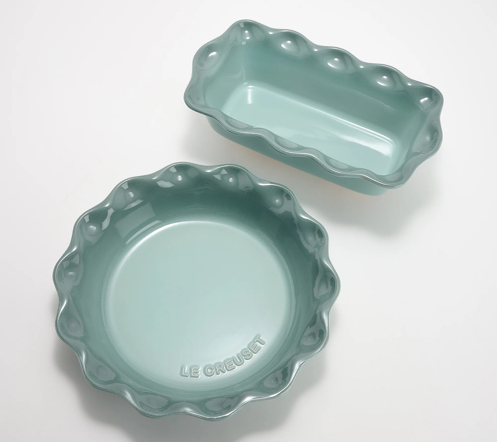 Le Creuset Heritage Fluted Pie Plate Dish & Loaf Pan | QVC