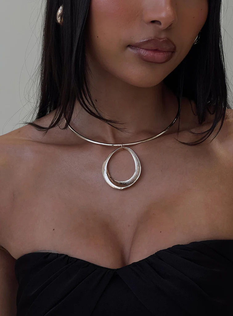 Yes To Heaven Pendant Necklace Gold | Princess Polly US