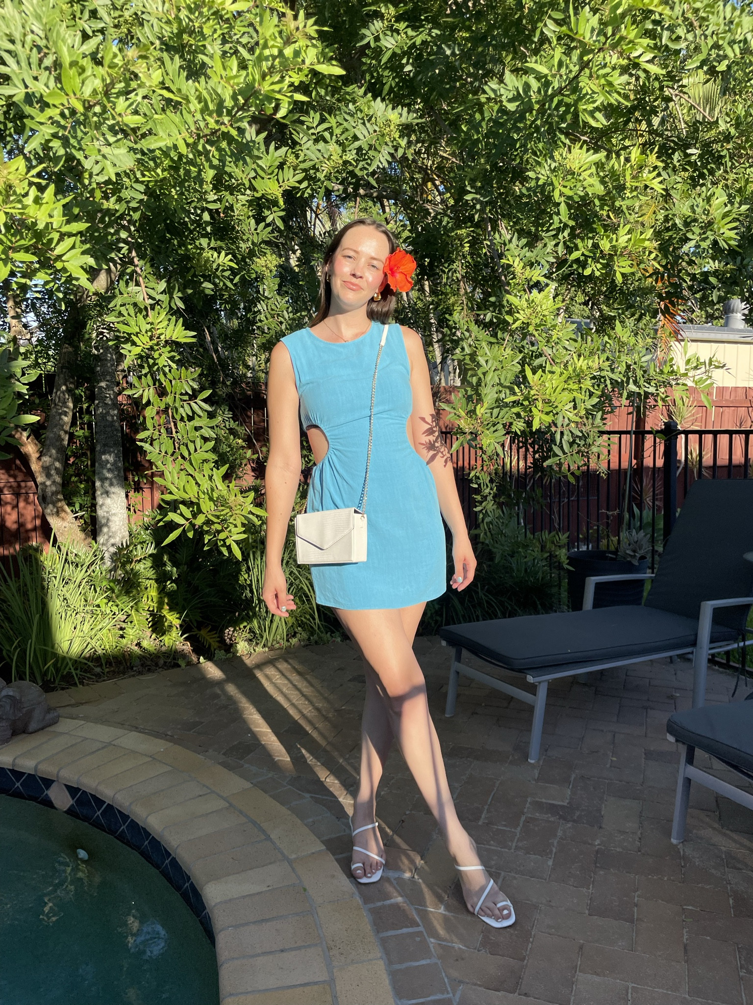 This cute blue Fayt the label dress 💙

Cute with sneakers or heels, pair with some gold jewellery and a white shoulder bag or mini purse and you’re good to go out to lunch or dinner! The cut outs on the sides help make your figure pop too 😍 



#LTKaustralia #LTKstyletip #LTKfindsunder100