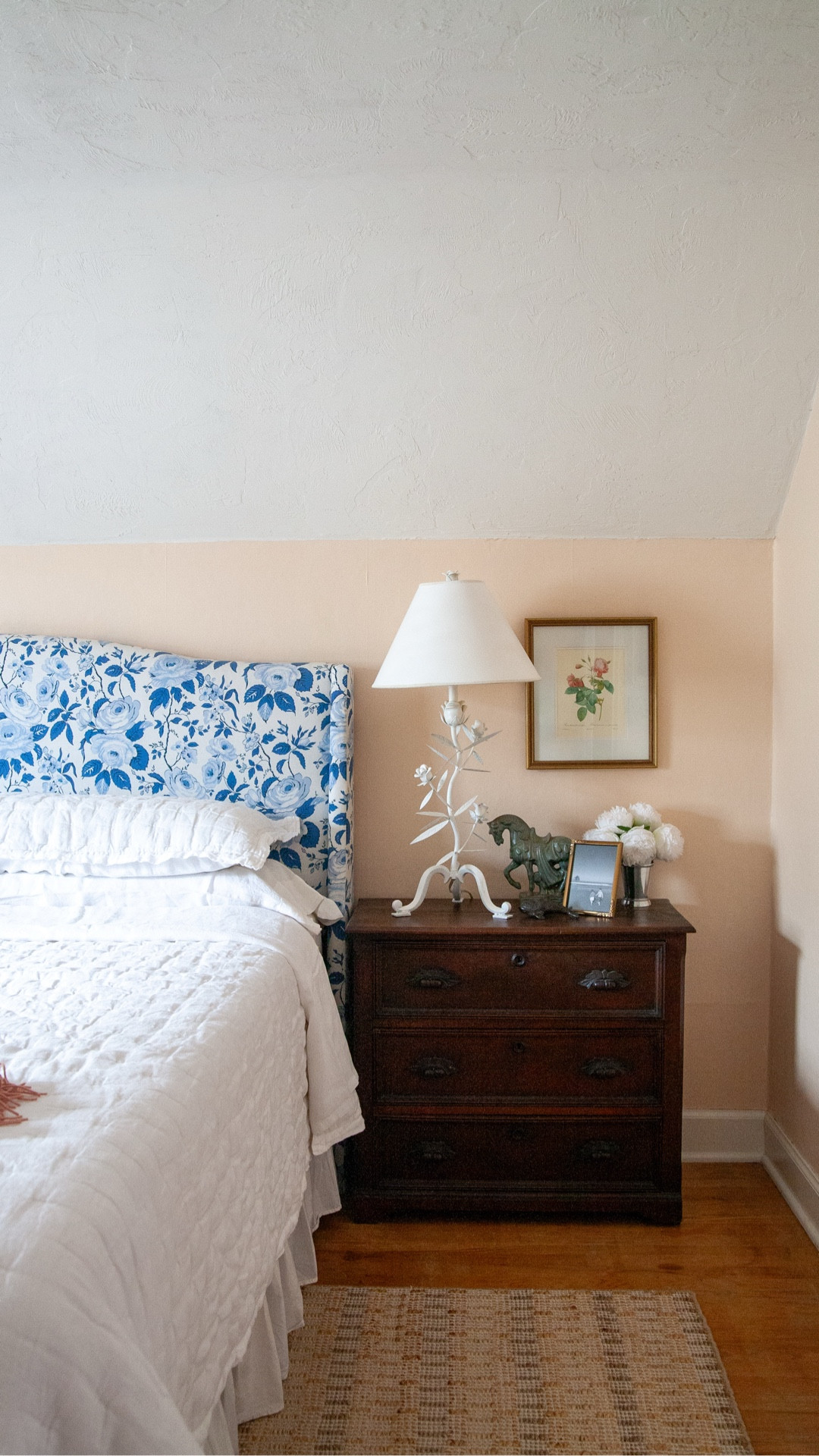 I have loved white bedding since I first started decorating my bedrooms and it just can do no wrong! The trendy patterns come and go and honestly the reason isn’t that they’re better—it’s that the brands want you to keep shopping. I’ve loved my white linen sheets for years now and I keep an extra pair and different seasons of duvets and quilts (all white). It’s not boring cause it’s so pretty. Have you tried all white bedding?!
P.S. I use oxyclean for whites to keep it from yellowing or greying!

#LTKHome