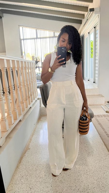 Holiday getaway outfit 🌴

Outfit inspiration, holiday outfit, summer style, Neiman Marcus, basket bag, Loewe tank top, Everlane white linen high waisted trousers, Hermes Oran Sandals, Harlene Slide Sandal, Nordstrom, reformation, white tank top, Netherlands. 

#LTKcurves #LTKeurope #LTKstyletip