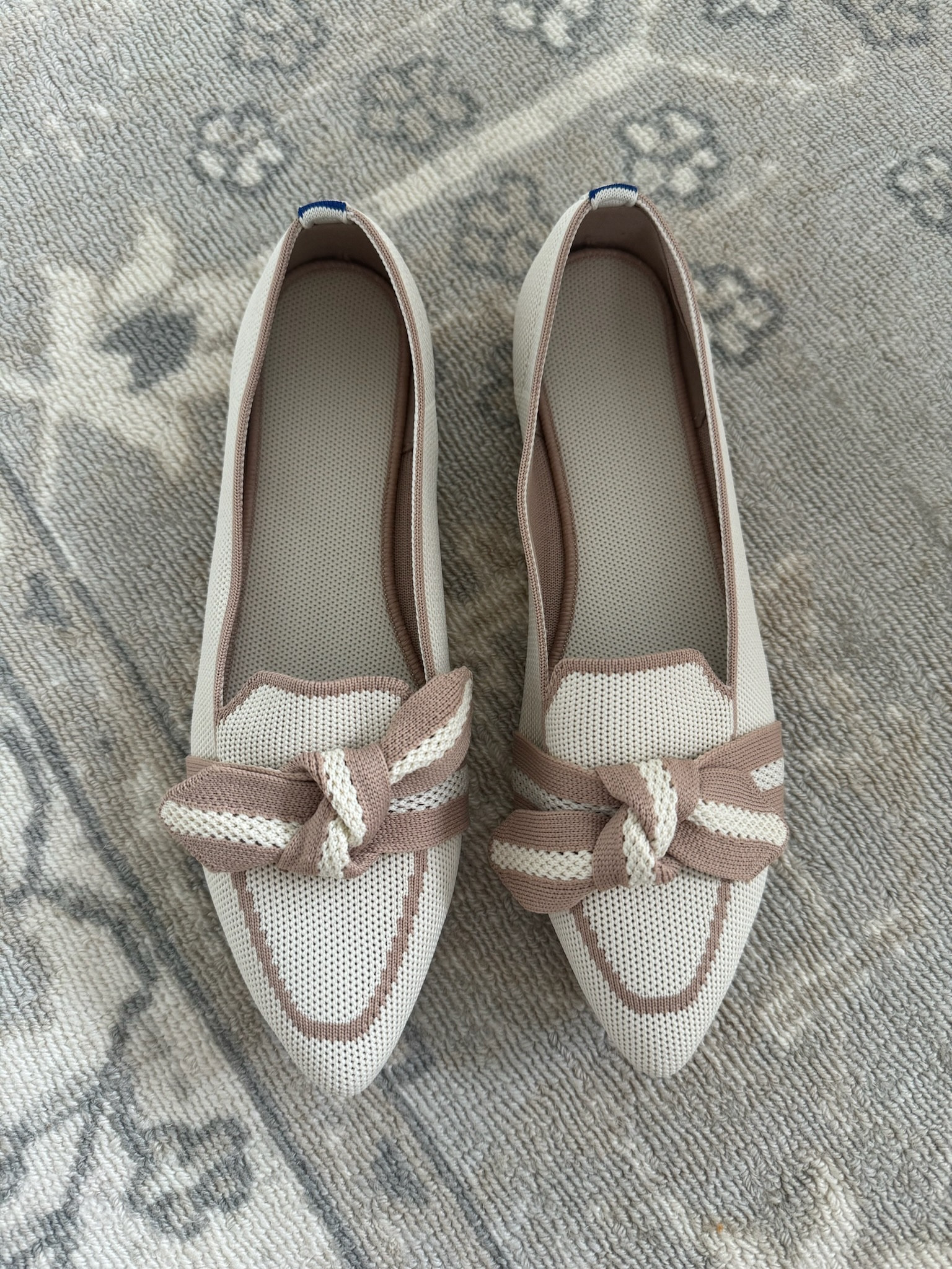 These Amazon flats are the perfect workwear shoe! They are so cute and comfortable! Fit tts. Work flats // work shoes // comfortable flats // cute flats // Amazon flats // Amazon finds // LTKfashion 

#LTKshoecrush #LTKSeasonal #LTKworkwear