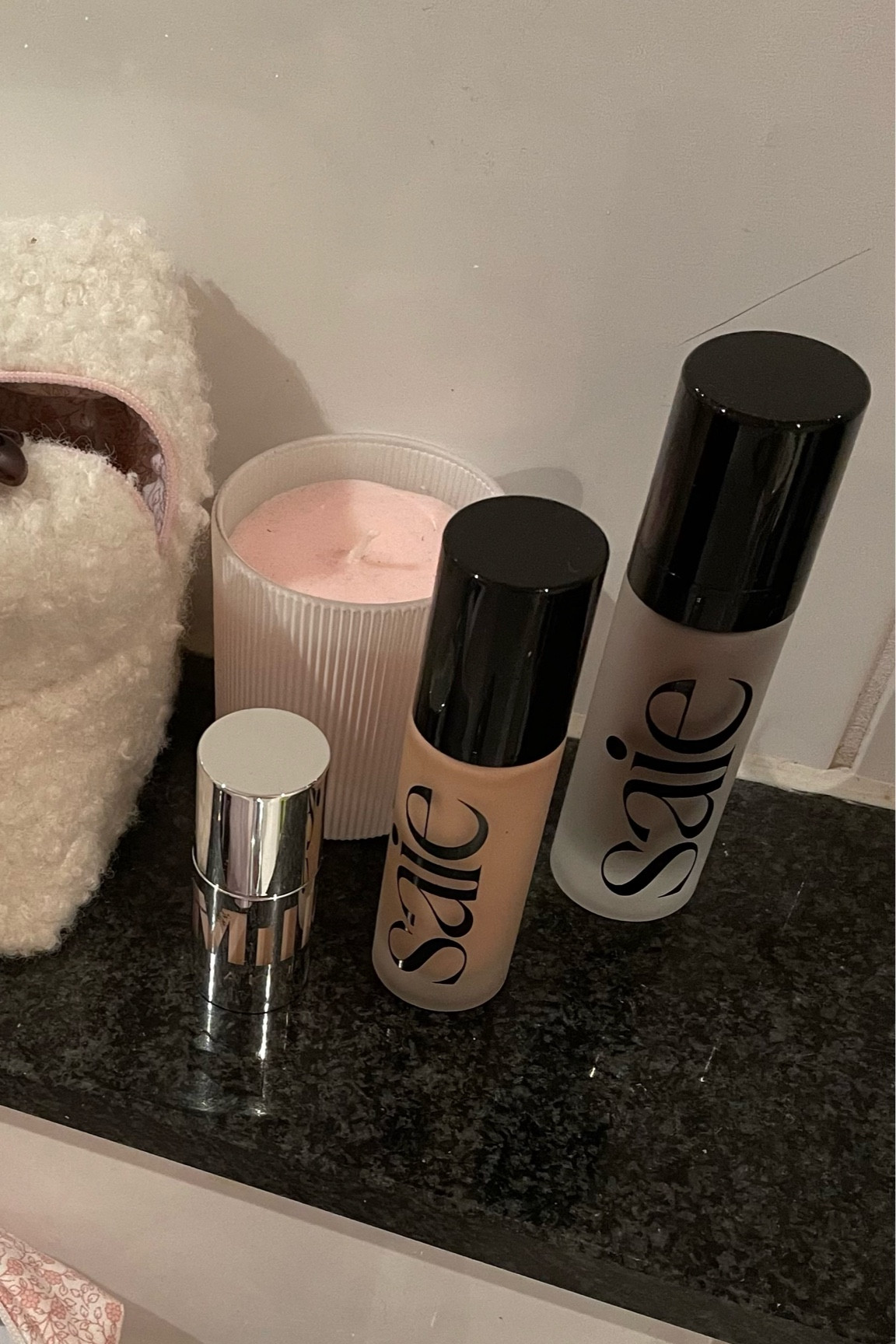 perfect summer base Make-up for glowy skin 

#LTKunder50 #LTKbeauty #LTKeurope