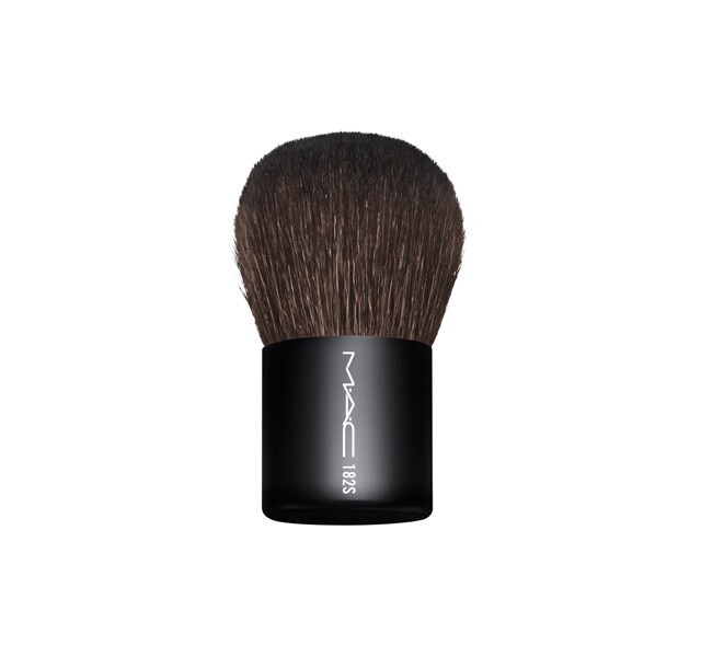 M∙A∙C 182 Synthetic Kabuki Buffer Brush | M∙A∙C Cosmetics | MAC Cosmetics - Official Site | MAC Cosmetics (US)