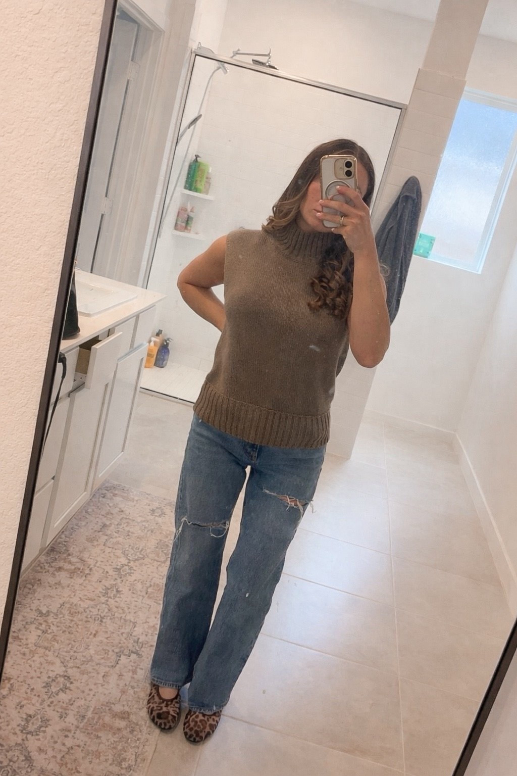 Abercrombie Jeans, Abercrombie Mockneck Sweater Shell Top, Mesh Ballet Flats

Abercrombie Finds, Abercrombie Jeans, Amazon Finds, Amazon Shoes, Mesh Flats, Casual Outfit 

#LTKgrwm #LTKSeasonal #LTKootd
