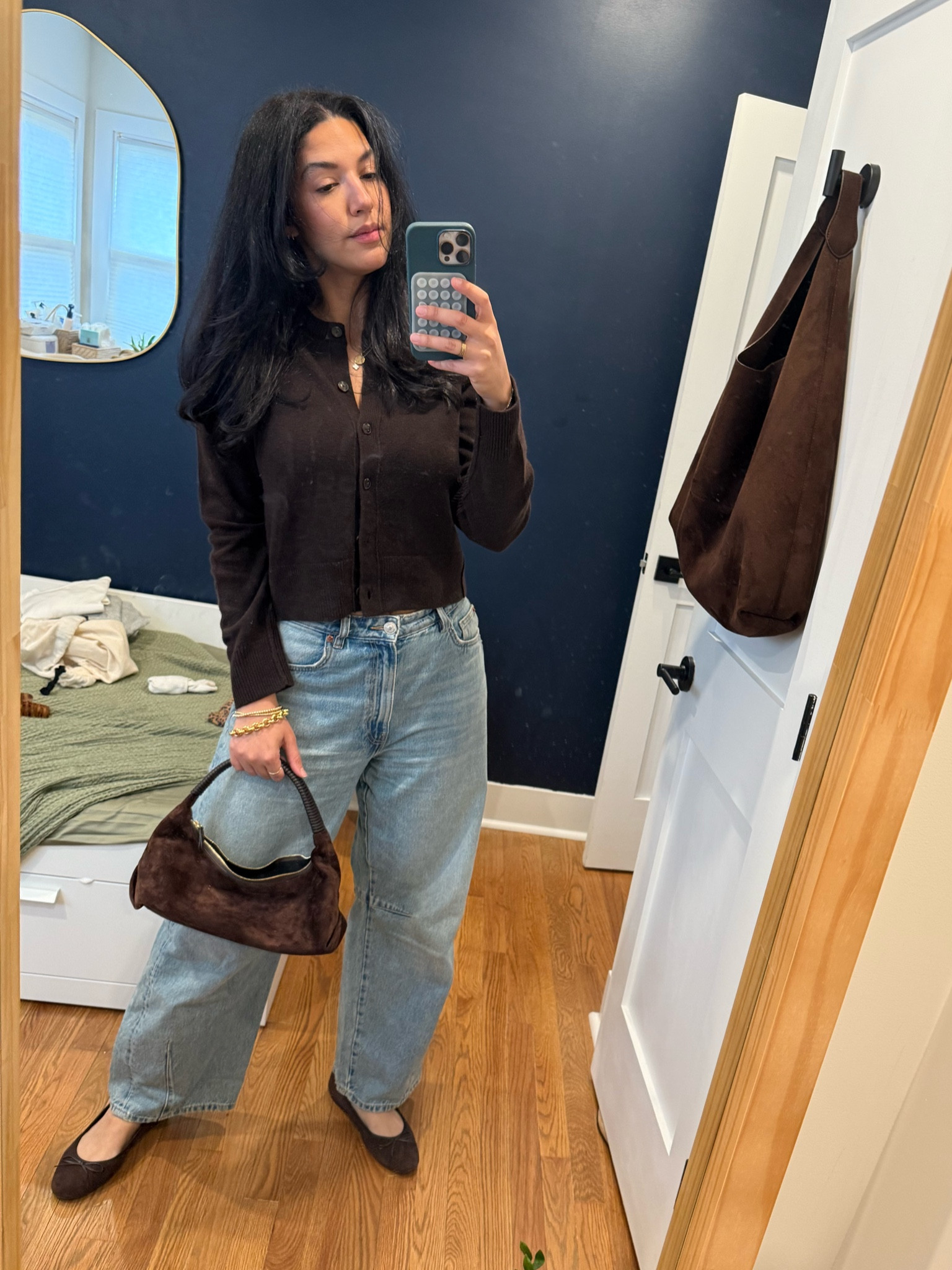 Cashmere cardigan included in 40% sale

#LTKHoliday #LTKCyberWeek #LTKSaleAlert