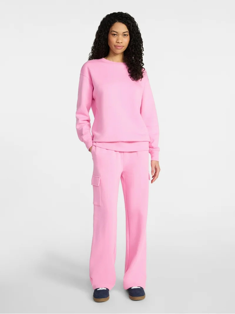 No Boundaries Fleece Cargo Wide-Leg Pants, 30'' Inseam, Women's XXS-XXL | Walmart (US)