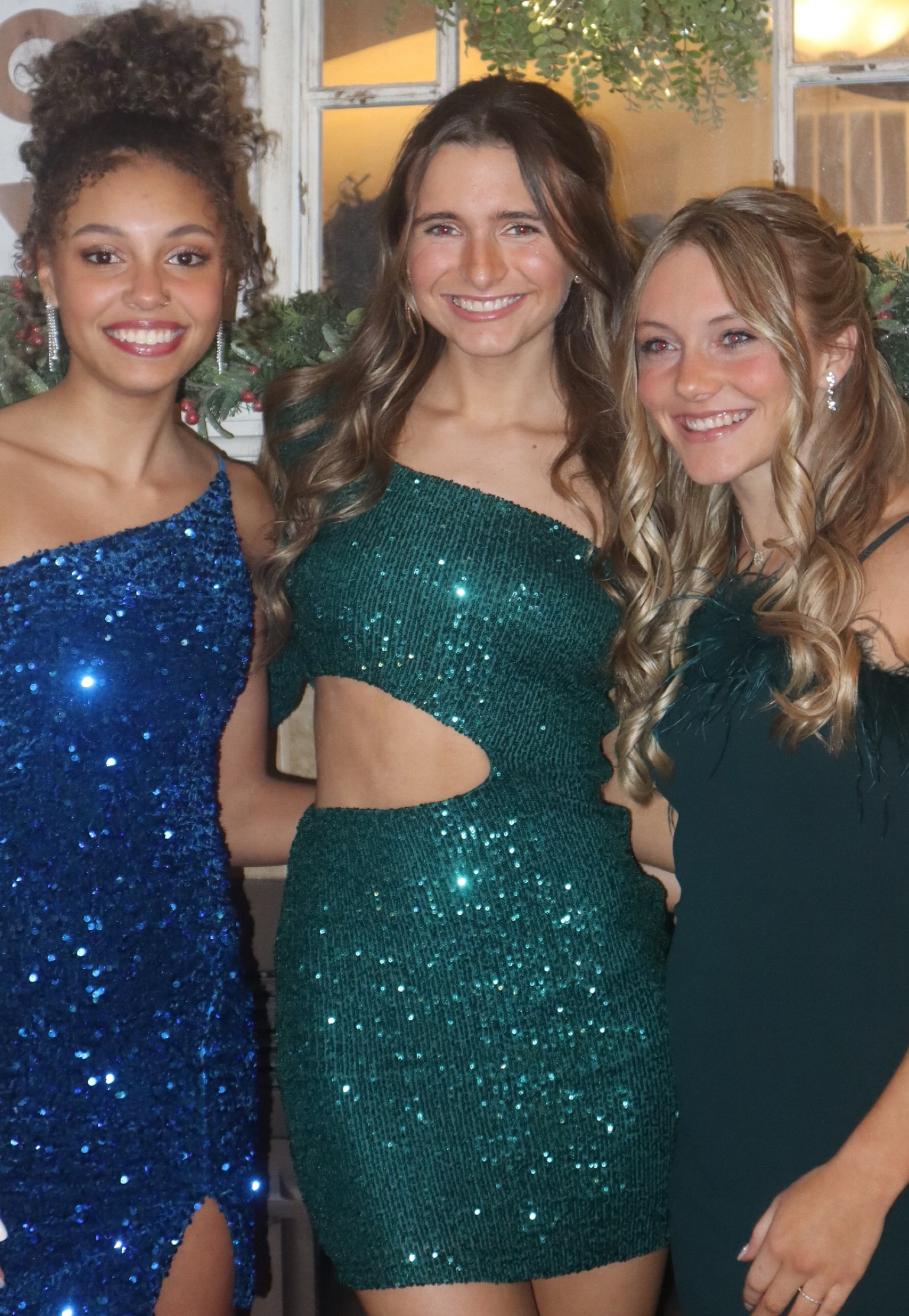 Semi-Formal looks 🪩

minidress / emerald green / sequins 

#LTKU #LTKfindsunder50 #LTKstyletip