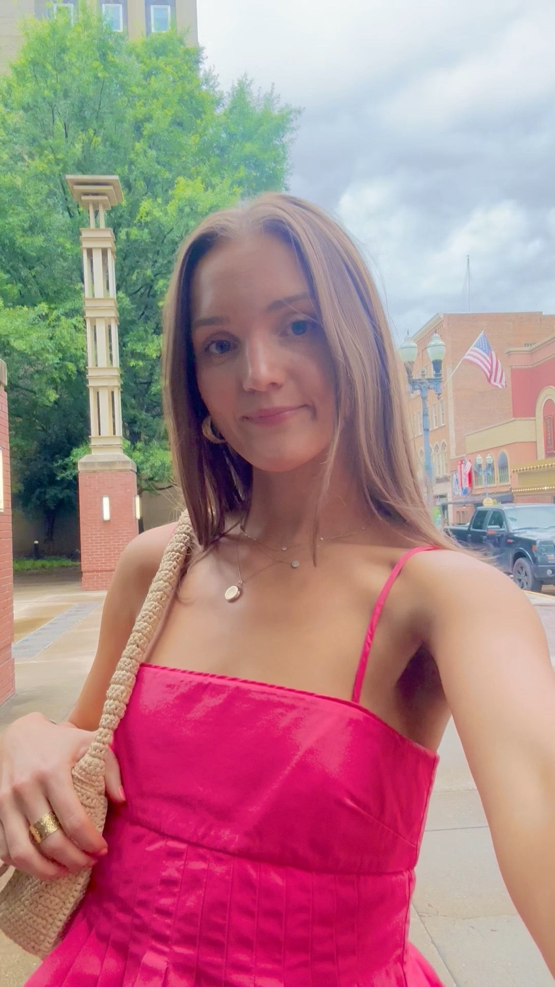 Summer welcome party OOTD!💗

Linking what I can!
 
Vintage earrings. 

Tortoise Shell Lock Bracelet is old JCREW. 

Dress is Pleated Peplum Dress by Co on RTR (size XS)


💌,
Sofia 

#LTKWedding #LTKSummerEdit #LTKBeauty