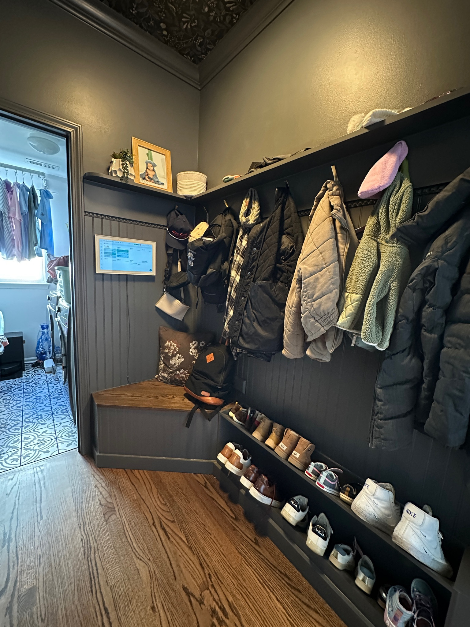 If you’re looking for anything from the mudroom build (including the rub n buff for hinges 😉) 

#LTKHome