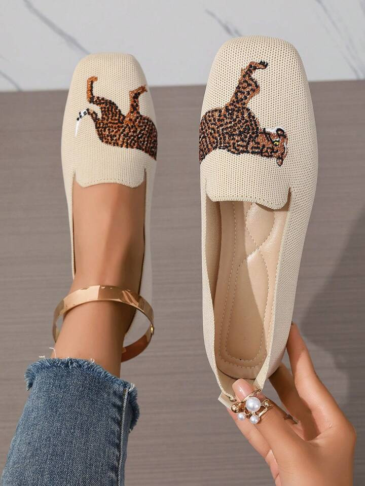 Women's Fashionable Square Toe Tiger Embroidery Pattern Breathable Large Size Slip-On Ballet Flat... | SHEIN