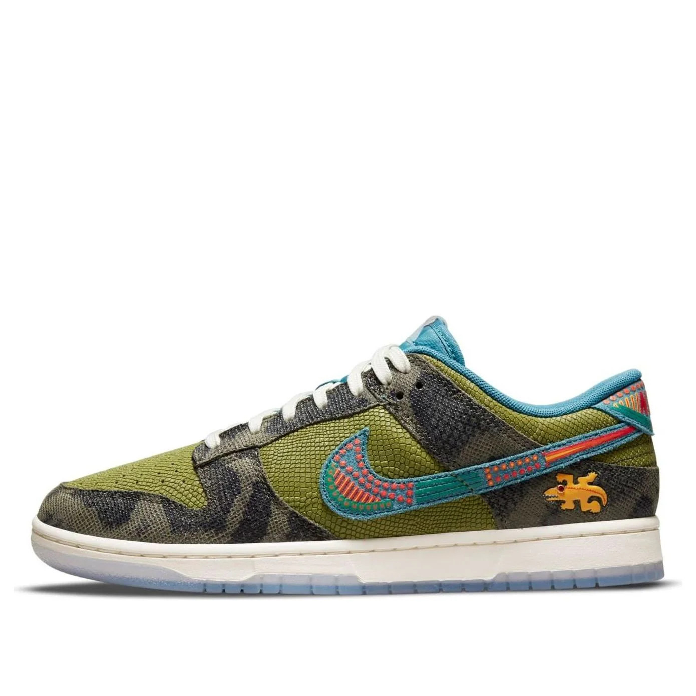 Nike Dunk Low 'SiEMPRE Familia' DO2160-335 | KICKS CREW