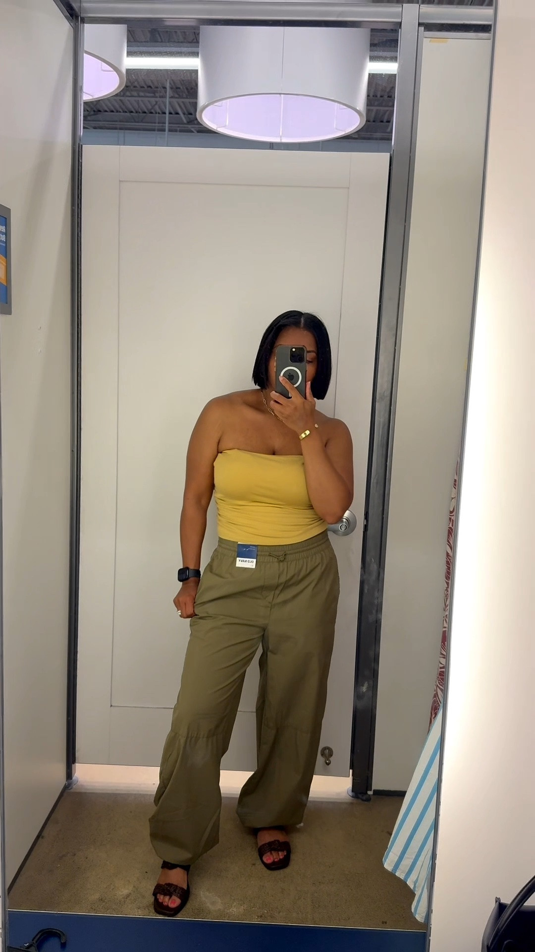Casual, comfy, and cute! These Old Navy cargo pants paired with a simple tube top are giving effortless summer style. Perfect for running errands, brunch with friends, vacations, or a casual date night. Add your favorite sandals, sneakers, or a statement bag and you’re ready to go! ☀️

#LTKStyleTip #LTKFashion #OldNavyStyle #SummerOutfit #CasualChic #CargoPantsStyle #WeekendStyle #AffordableFashion #EverydayStyle #SummerFashion


Old Navy, cargo pants, tube top, summer outfit, casual style, vacation outfit, brunch outfit, weekend wear, affordable fashion, neutral outfit, trendy style, effortless outfit, everyday fashion, women’s fashion, summer essentials

#LTKgrwm #LTKdayinmylife #LTKootd