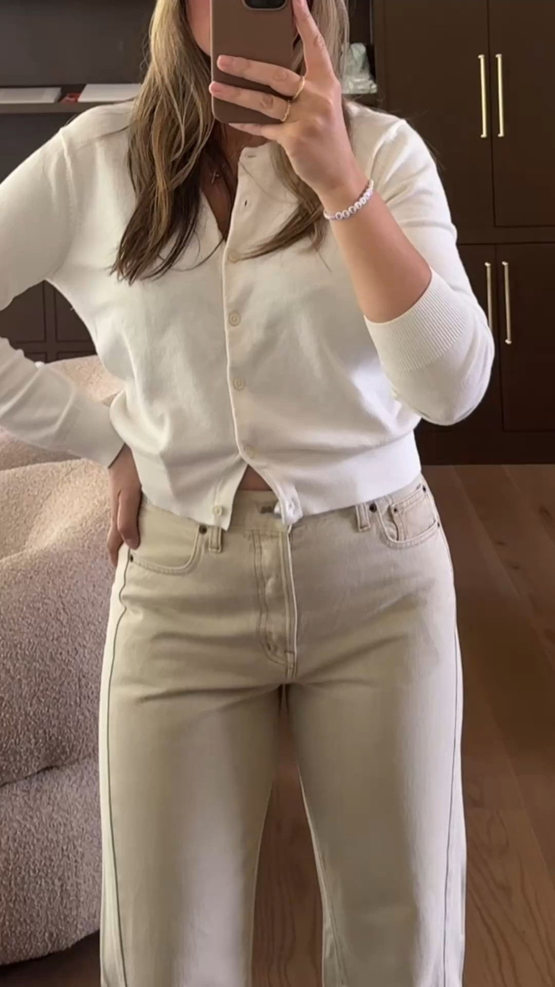 Barrel leg jeans! Slight barrel more a straighter cut jean but SO good, and slightly cropped for the taller girls like me 💌 madewell jeans

#LTKxMadewell #LTKTall