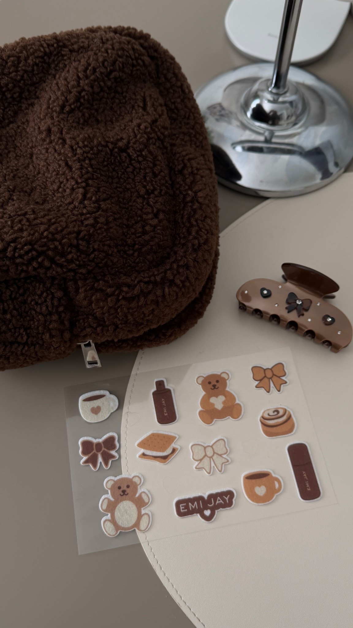 My fav hair clips and picked up this cute teddy pouch for fall 🧸🐻

#LTKStyleTip #LTKTravel #LTKSeasonal