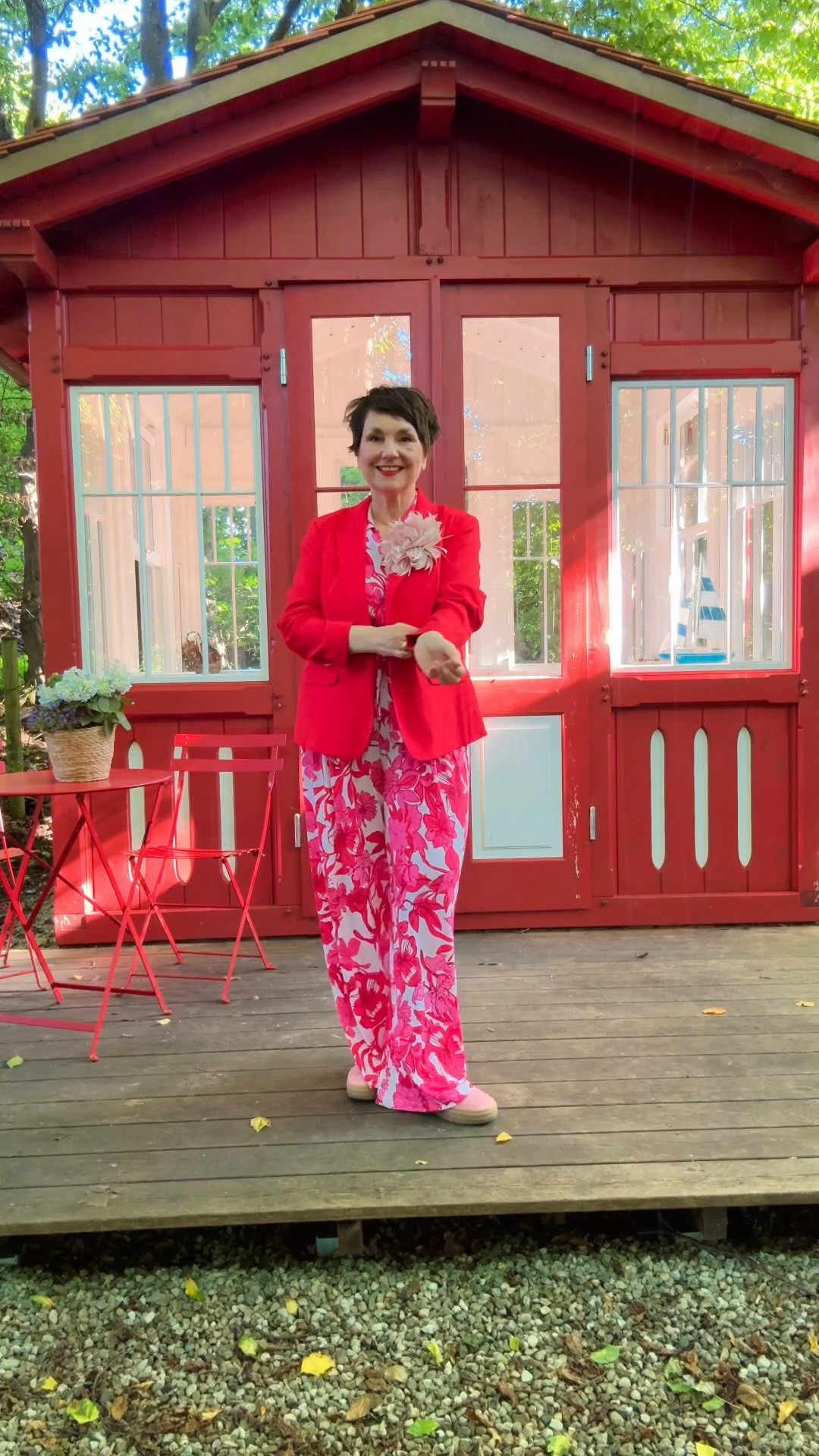 Wie kombiniert man einen ärmellosen Jumpsuit? Ich zeig‘s dir! 

#LTKkleider #LTKü50 #LTKdeutschland