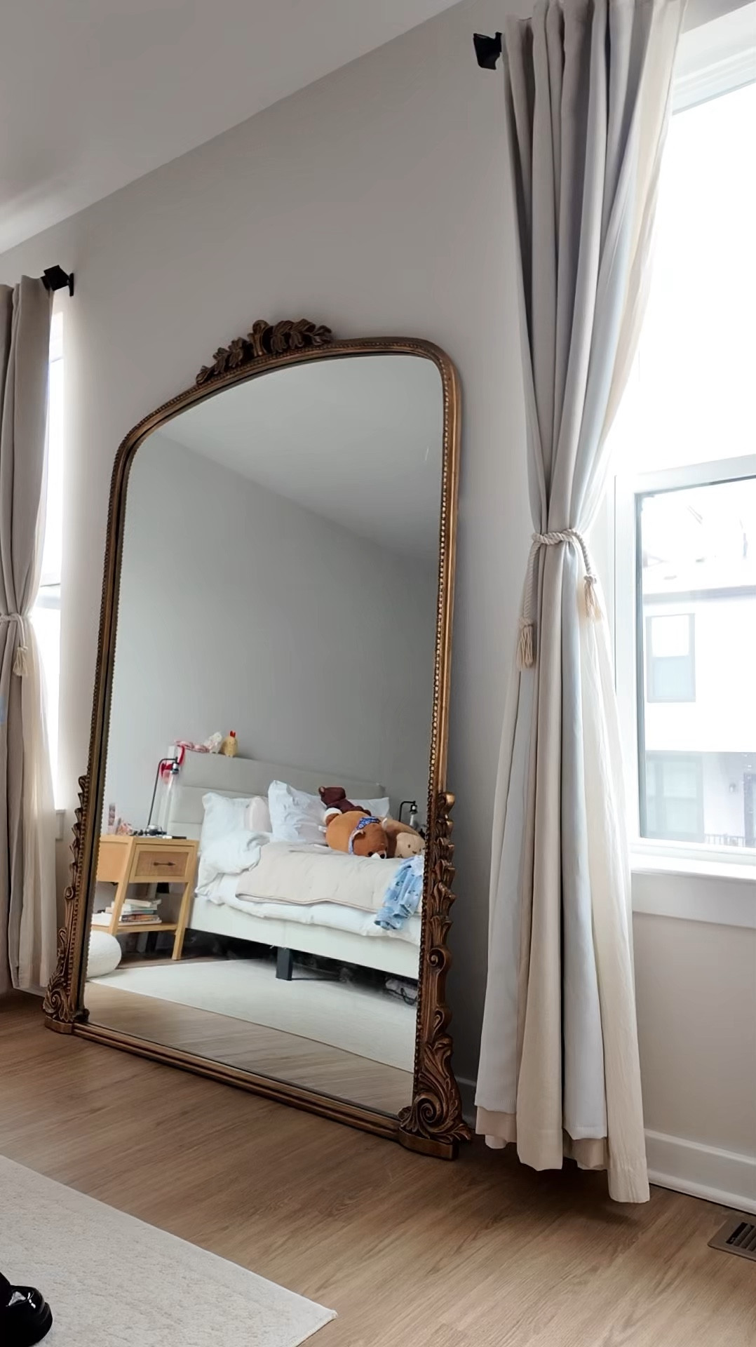 Giant mirror 🪞 