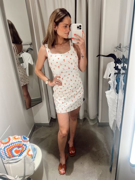 Cute spring/summer dress find 


Chic. Brunch look. Date night  

#LTKStyleTip #LTKFindsUnder50 #LTKU