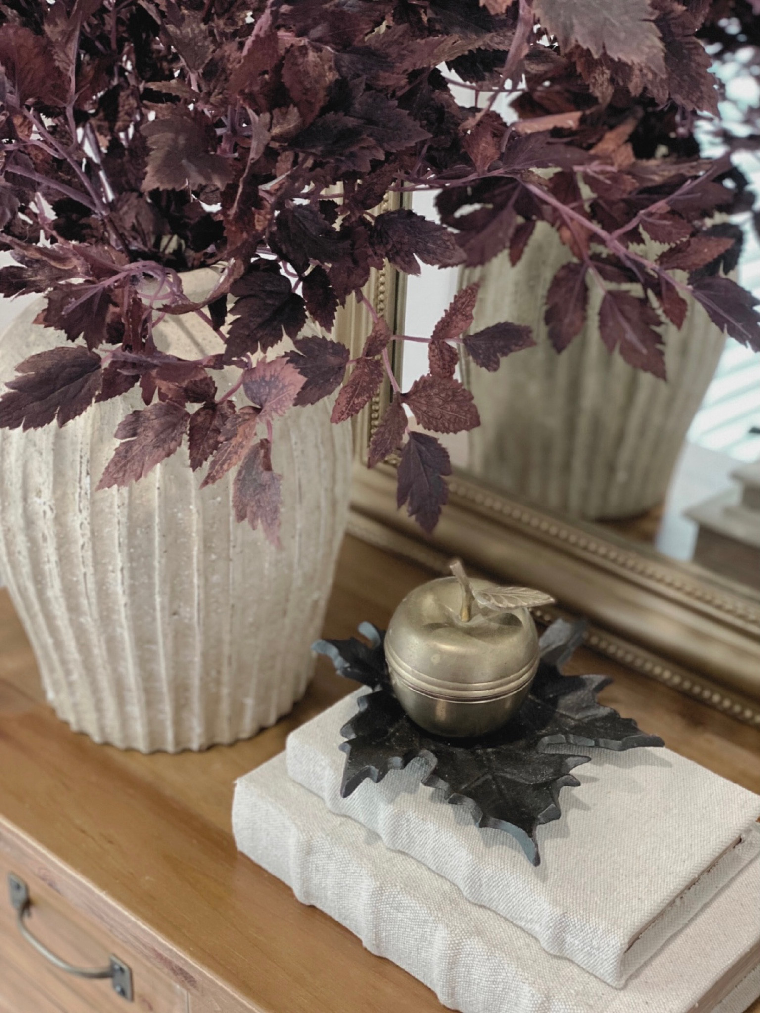 Transitional entryway 

#LTKhome #LTKSeasonal