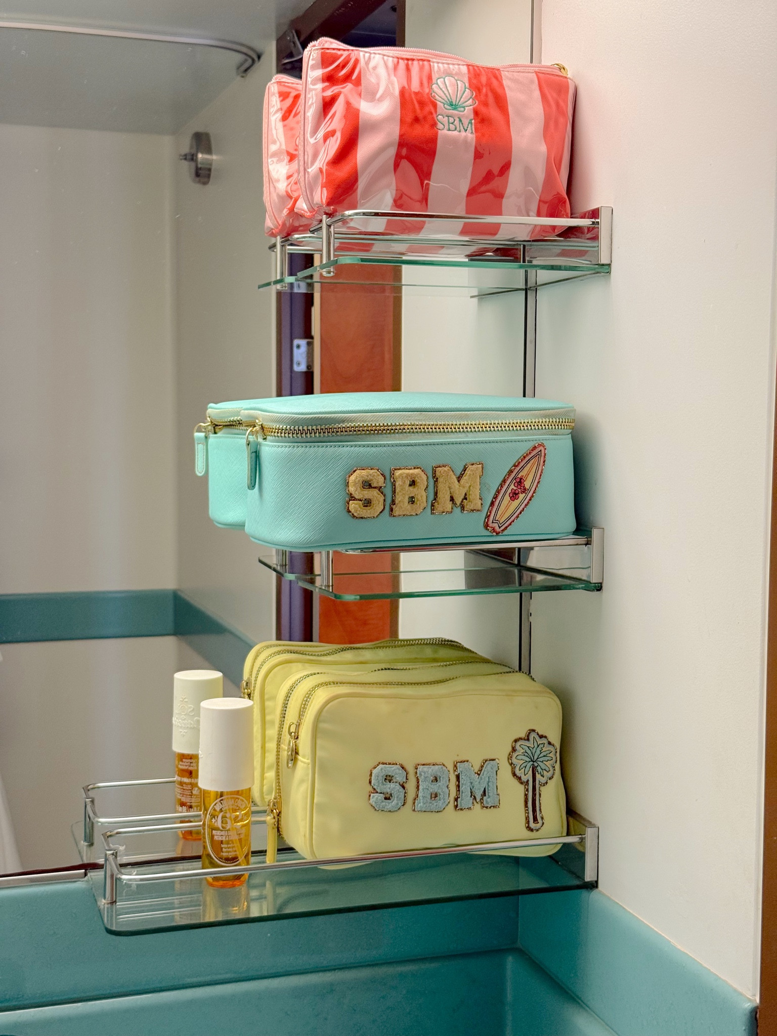 the cutest travel day essentials. love putting these cubes in my luggage 

#LTKTravel