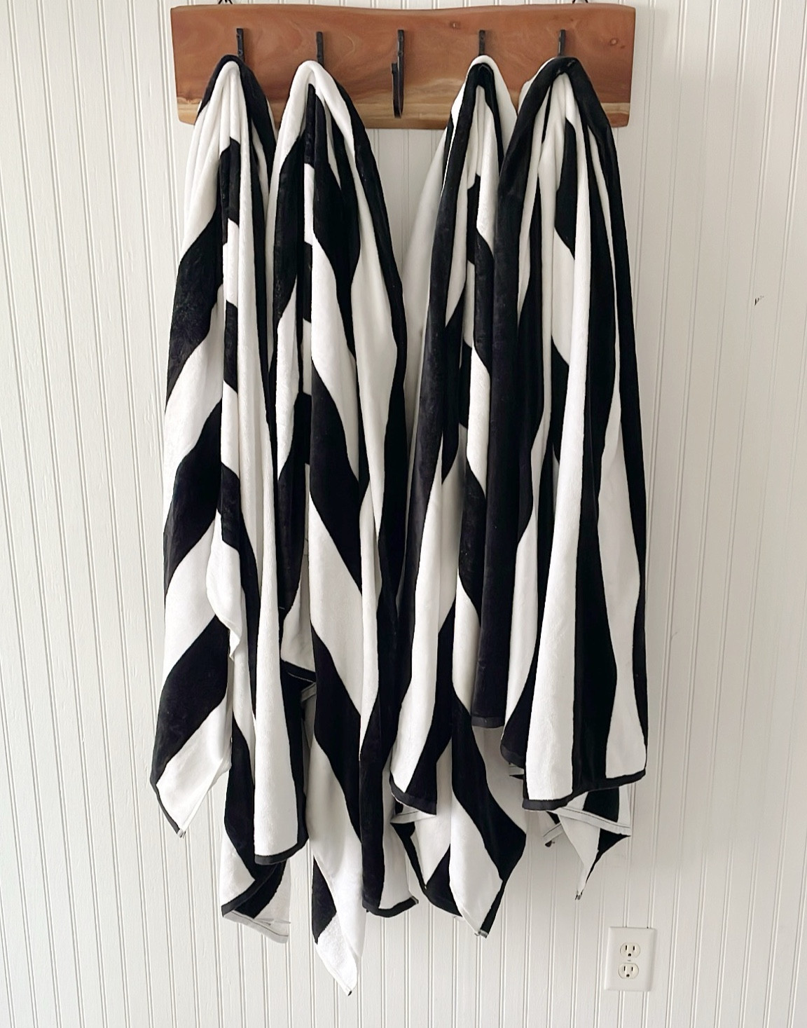 Oversized soft/absorbent beach towels! 