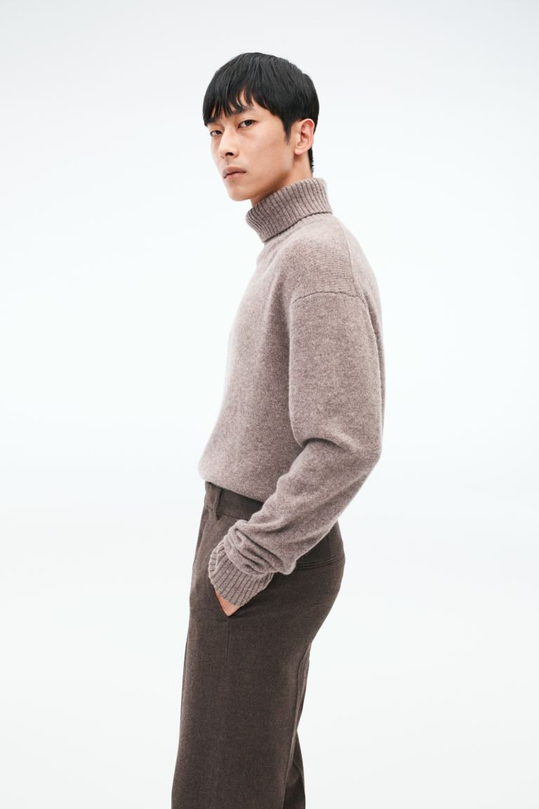 Loose Fit Wool Turtleneck Sweater | H&M (US + CA)