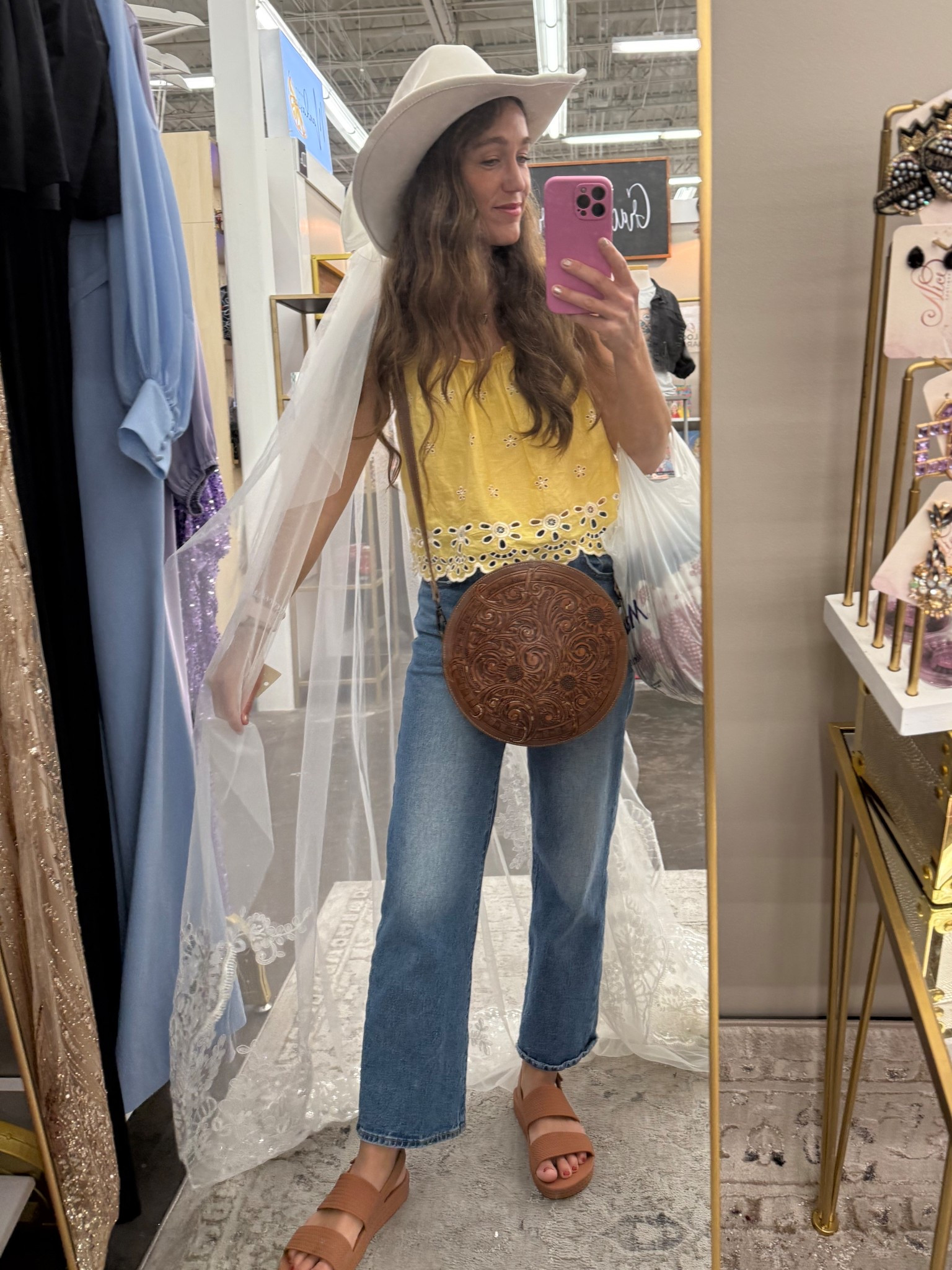 Everything but the vail wish I’d had this when we got married but just had to try it on for fun while shopping 
Top: old navy
Jeans: Levi’s 
Sandals: reefs
Bag: probably coming to a boutique near you soon

#LTKFindsUnder100 #LTKFindsUnder50 #LTKStyleTip