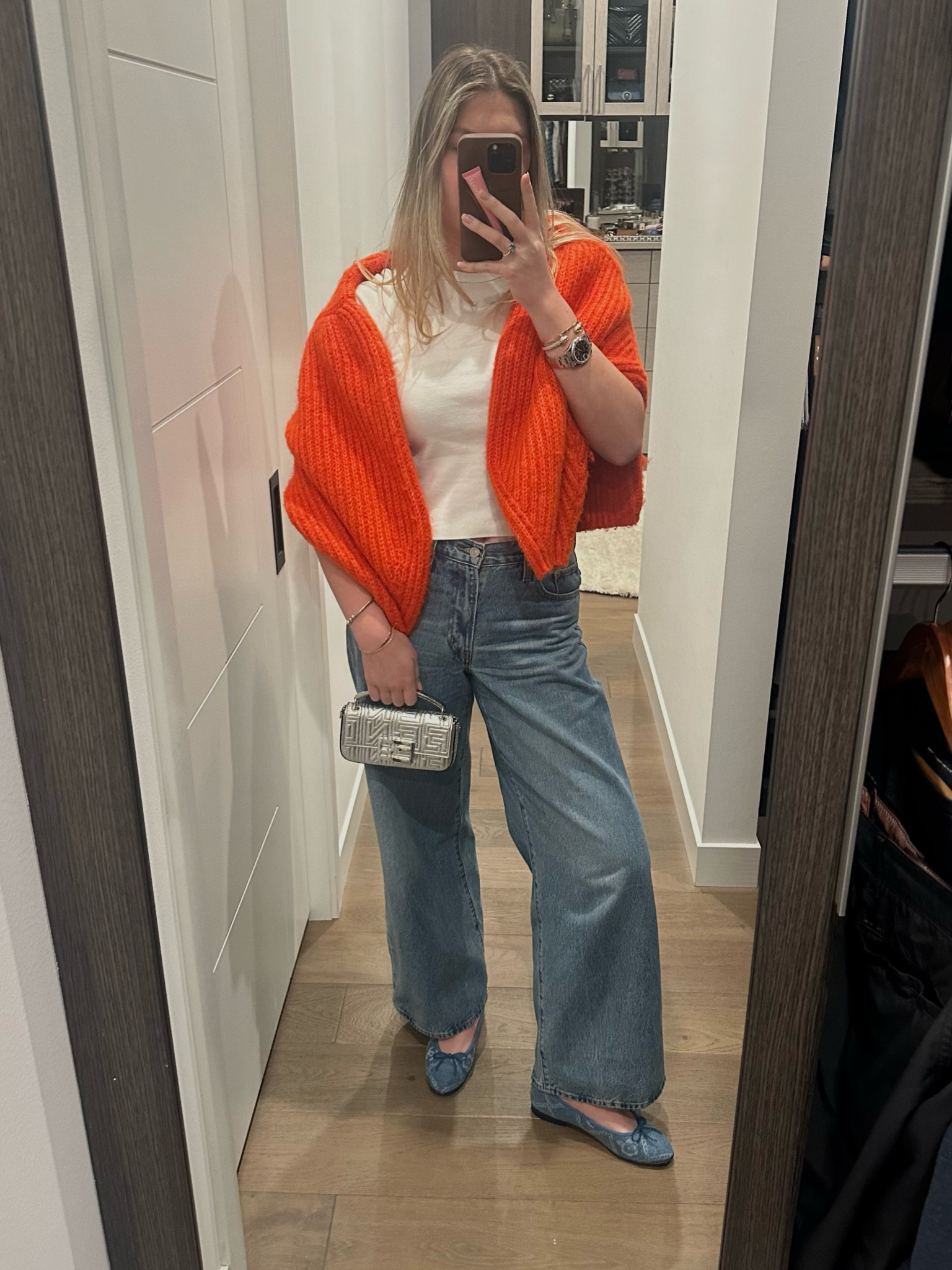 🧡