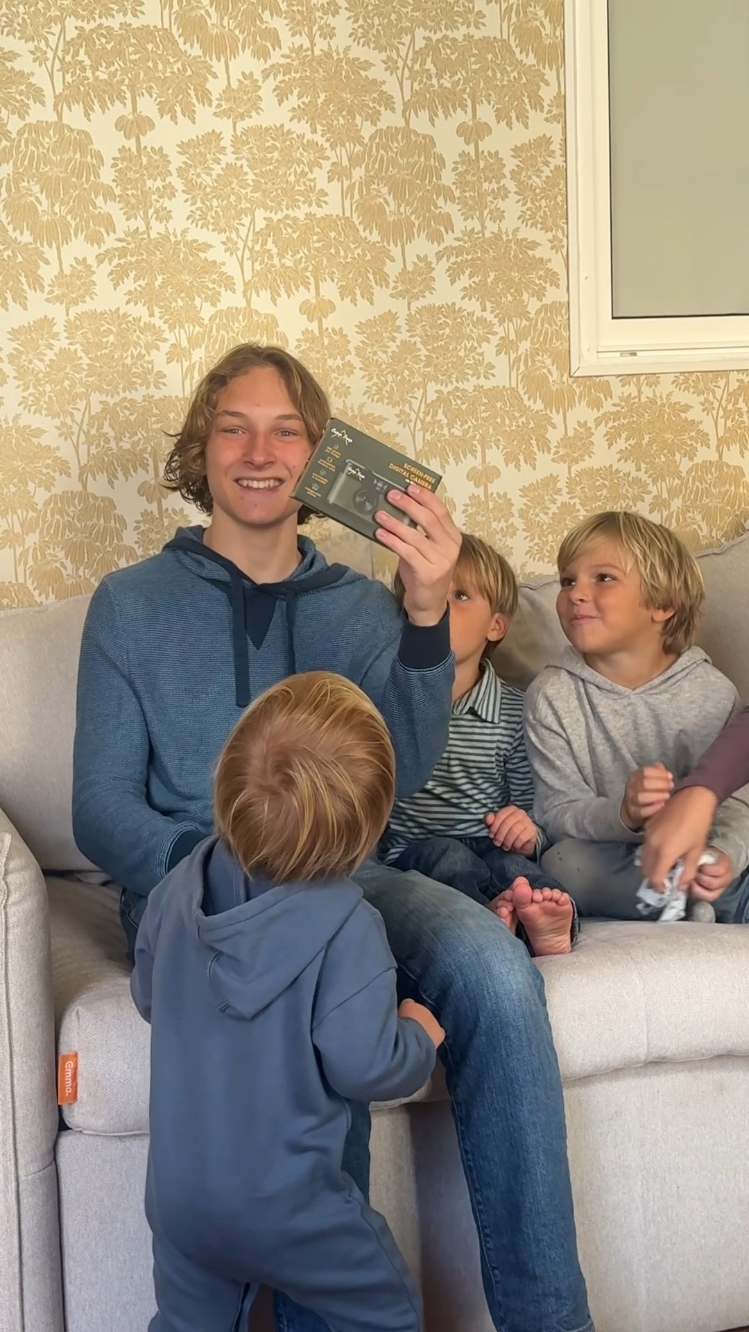 Remember when cameras didn’t come with distractions?
This is that … but better.
Screen-free, easy to use, and surprisingly clear photos.

#LTKKids #LTKFindsUnder50 #LTKTravel