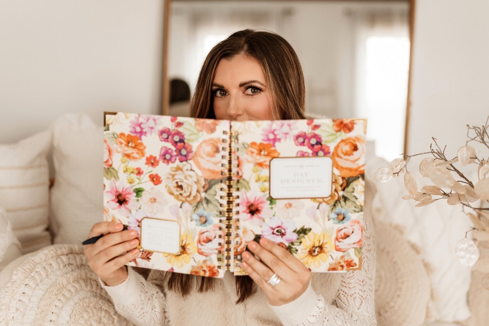 For the past decade, @thedaydesigner has been a part of my journey - through so many seasons of life! Life is now busier than ever, as a mom and content creator, staying organized keeps me grounded and grateful. I am manifesting big things ahead - 2026 is going to be my year!

#daydesigner #planwithdaydesigner

#LTKSeasonal #LTKHoliday #LTKGiftGuide