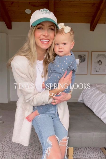 Day 4 of 7 spring looks! And I’ve got the cutest little one helping me out! 
Wore this look for a busy day of personal appointments, Bonnie’s dermatologist appointment, grocery shopping and mom duty! 
