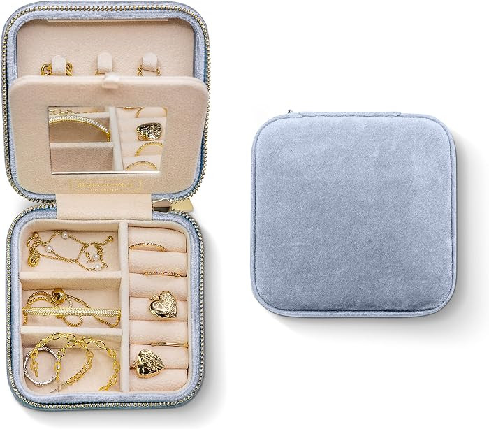 Benevolence LA Plush Velvet Travel Jewelry Storage Box | Travel Jewelry Case Small Jewelry Box fo... | Amazon (CA)