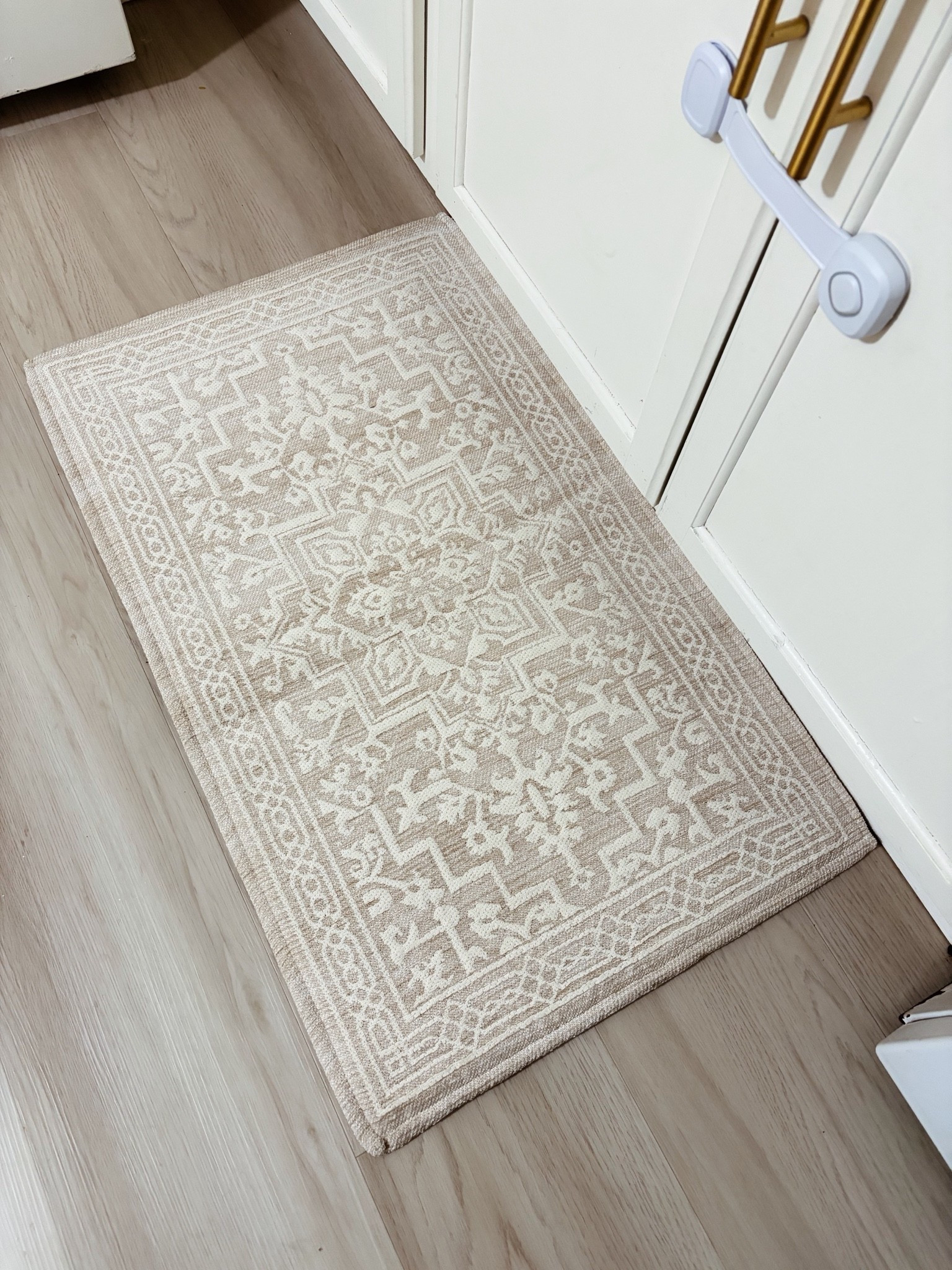 So comfy and soft

#LTKSeasonal #LTKHome #LTKSaleAlert