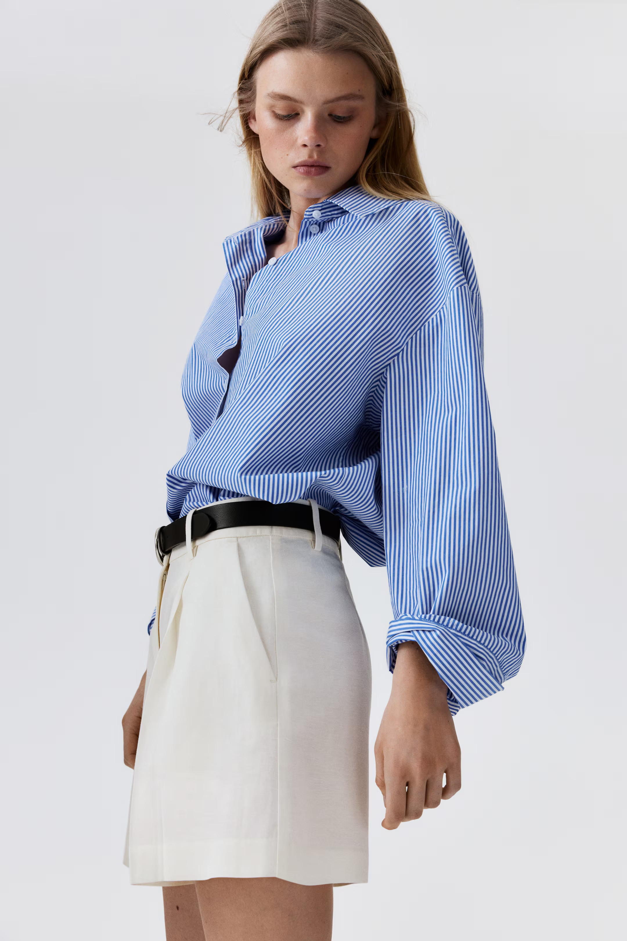 Linen-blend shorts | H&M (UK, MY, IN, SG, PH, TW, HK)