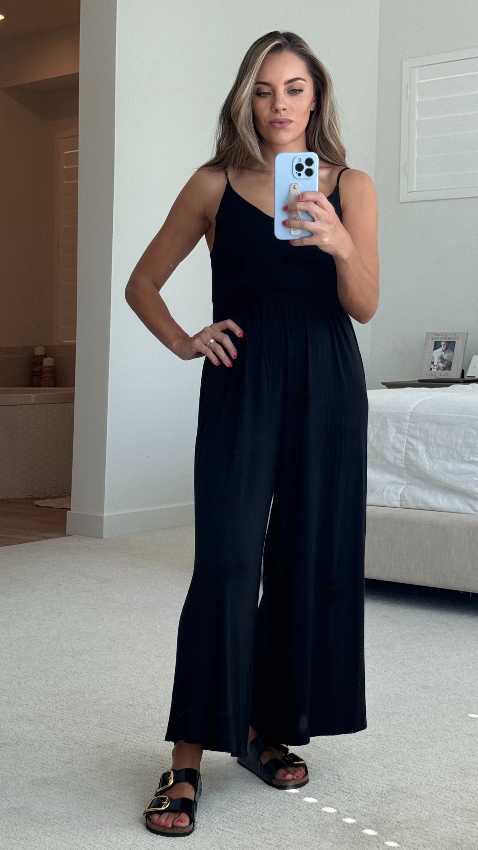 The most versatile and comfortable Z Supply jumpsuit. Easy to dress up or down. 