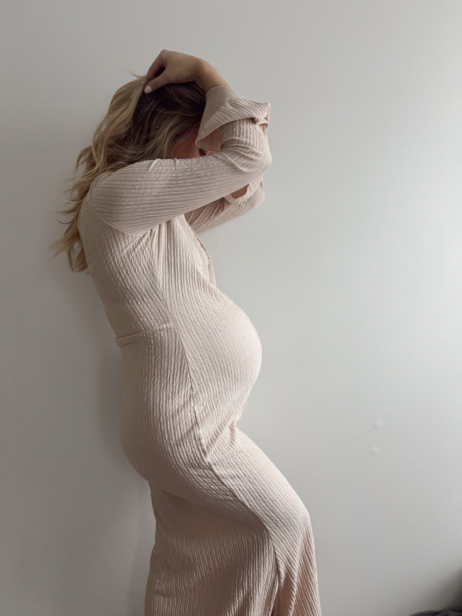 Love this dress- sized up to a large 🤎🤍

#LTKBaby #LTKStyleTip #LTKBump