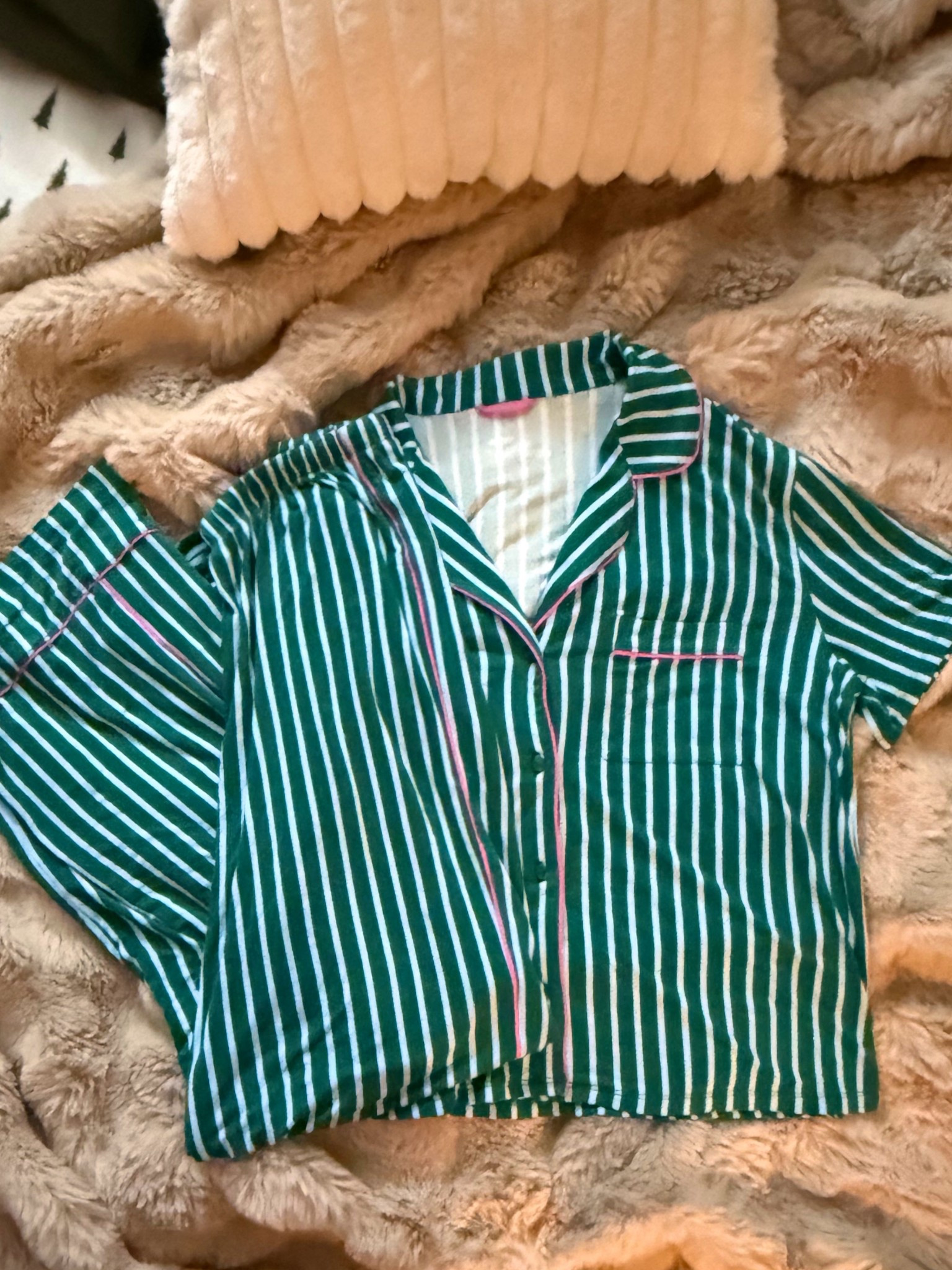 PSA: @Aerie has the best pajama sets😍🙌🏻

#aerie #americaneagle #pajamas #pajamaset #matchingset #loungewear #spring #springpajamas #easter #eastergiftidea 

#LTKselfcare #LTKspring #LTKSpringSale