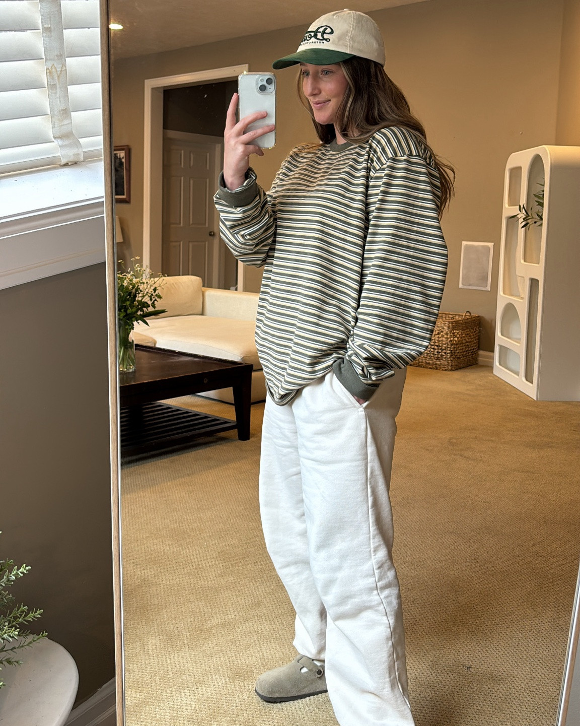 Casual cool comfort is the name of the game. 

Pic 1: Dues hat, vans long sleeve, bikes 
2: vans crew neck, new balance sneakers, baggu bag
3: Abercrombie jacket and shirt, Ugg boots 
4. Abercrombie pants, Nike sweatshirt, Harley Davidson hat, vans shoes 

#tomboy #casualfits #ootd #comfortable