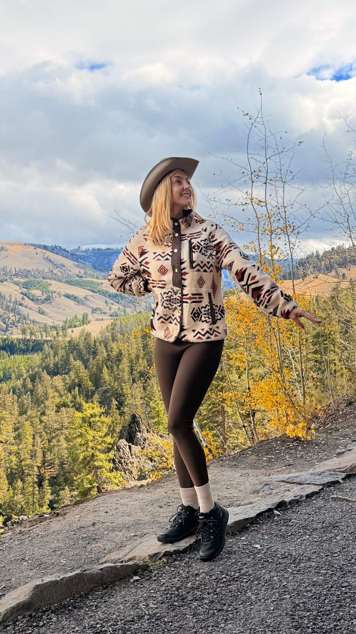 Yellowstone outfit - I’m not a fan of fleece jackets but this one is 10/10! Comfy & cute!

Hiking outfit, western chic, athleisure outfit, activewear outfit, fall fashion, brown leggings, fall outfit, alo yoga 

#LTKFindsUnder50 #LTKFindsUnder100 #LTKActive